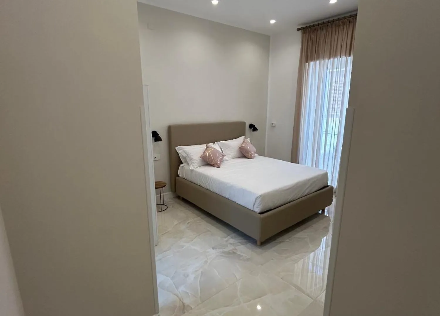 Domus Milone Bed & Breakfast Naples 0*,  Italy