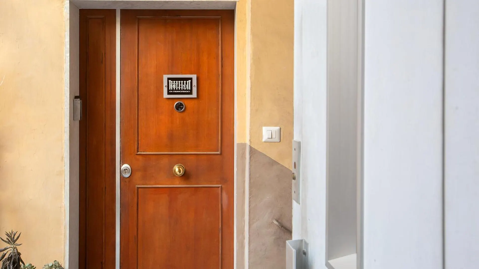 Domus Milone Bed & Breakfast Naples